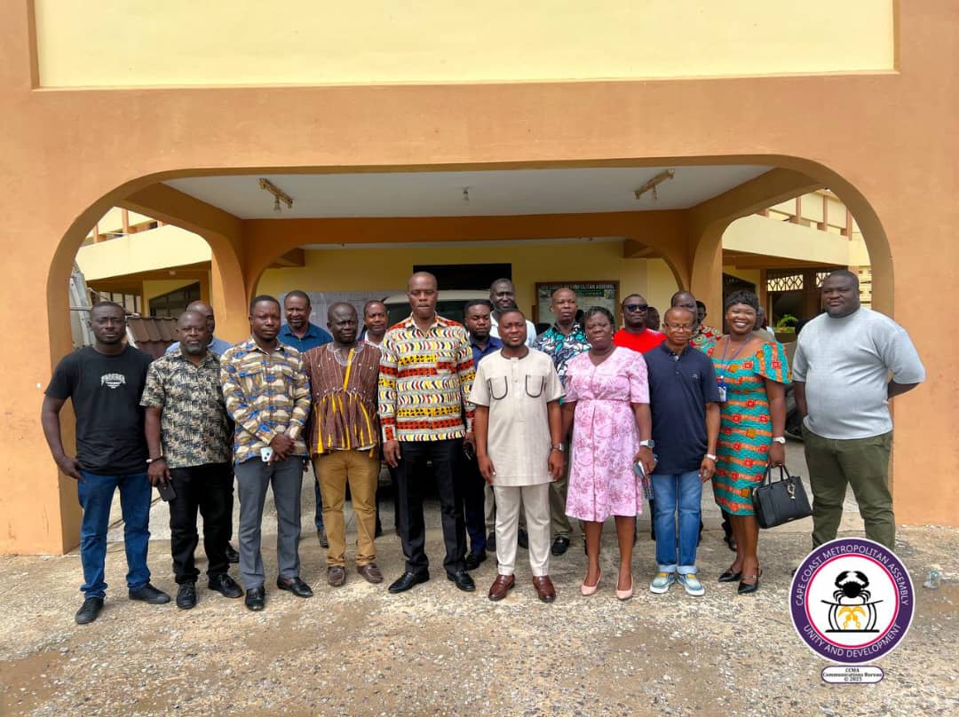 ECG C/R Donates Street Lights to CCMA