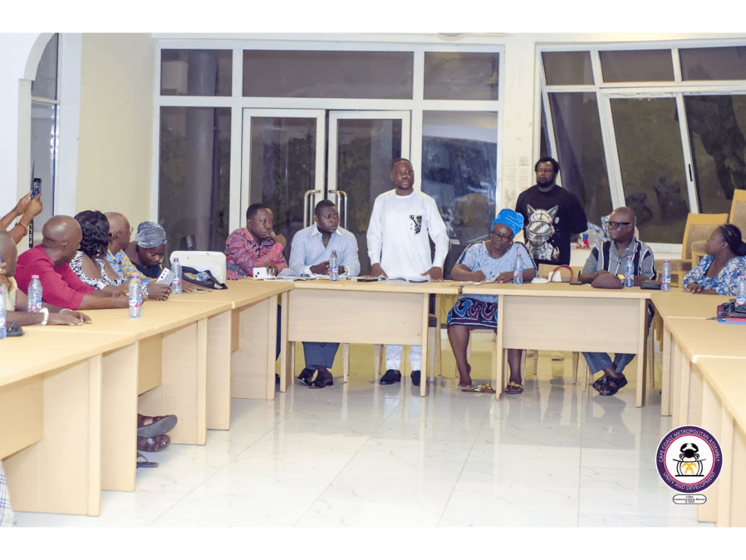 Mayor Pays Courtesy Call on Concerned Citizens