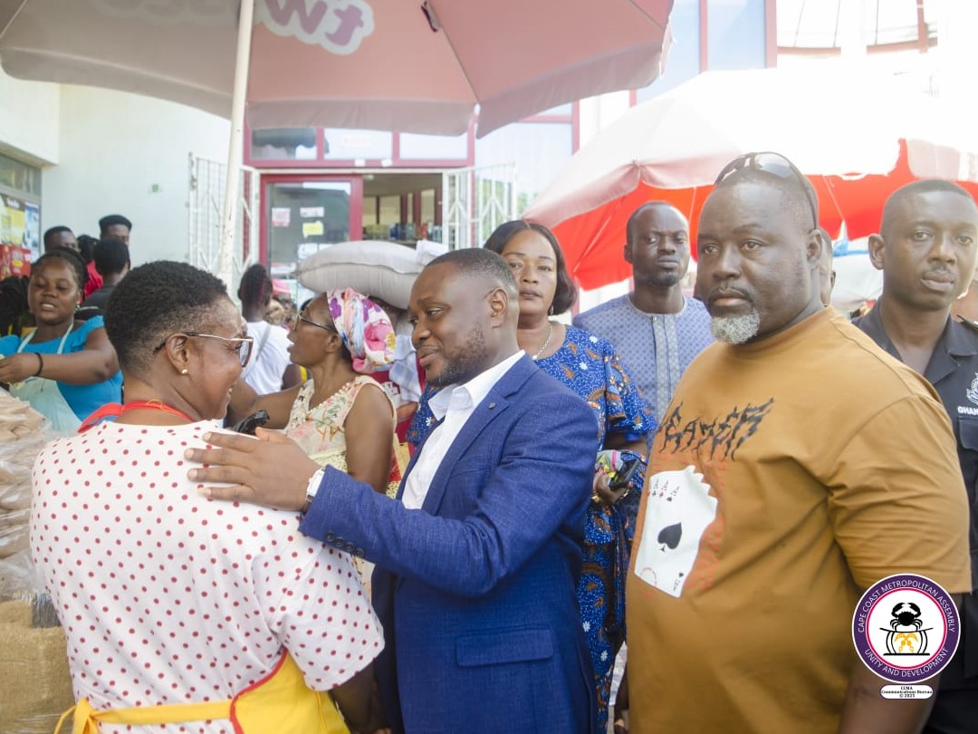 Hon. George Arthur Engages Market Women at Kotokuraba